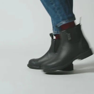 Bobbi Gumboot // Black / Black boots Merry People