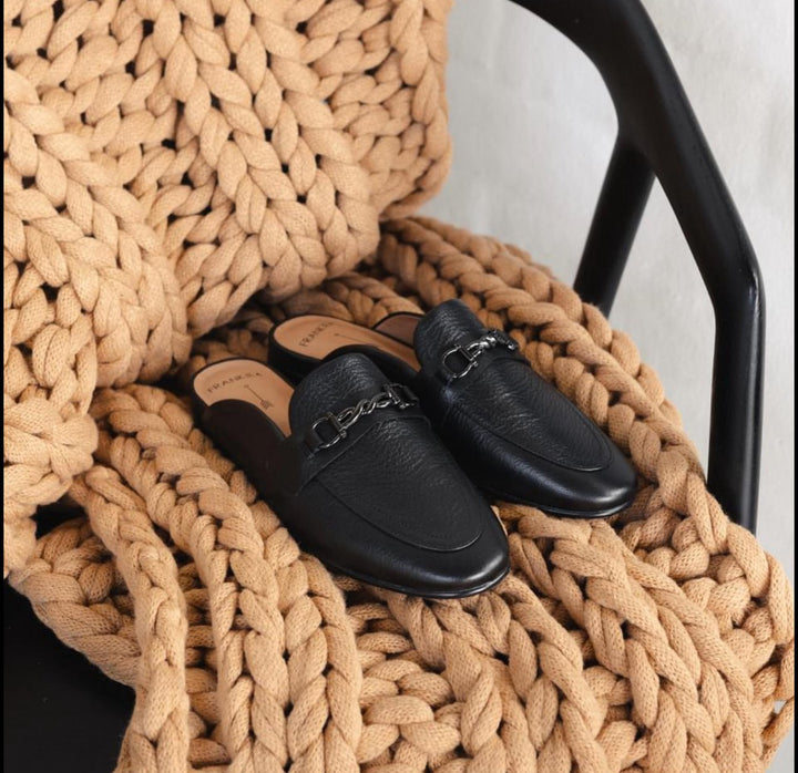 Frankie4 Grace Black Tumbled Shoes FRANKIE4