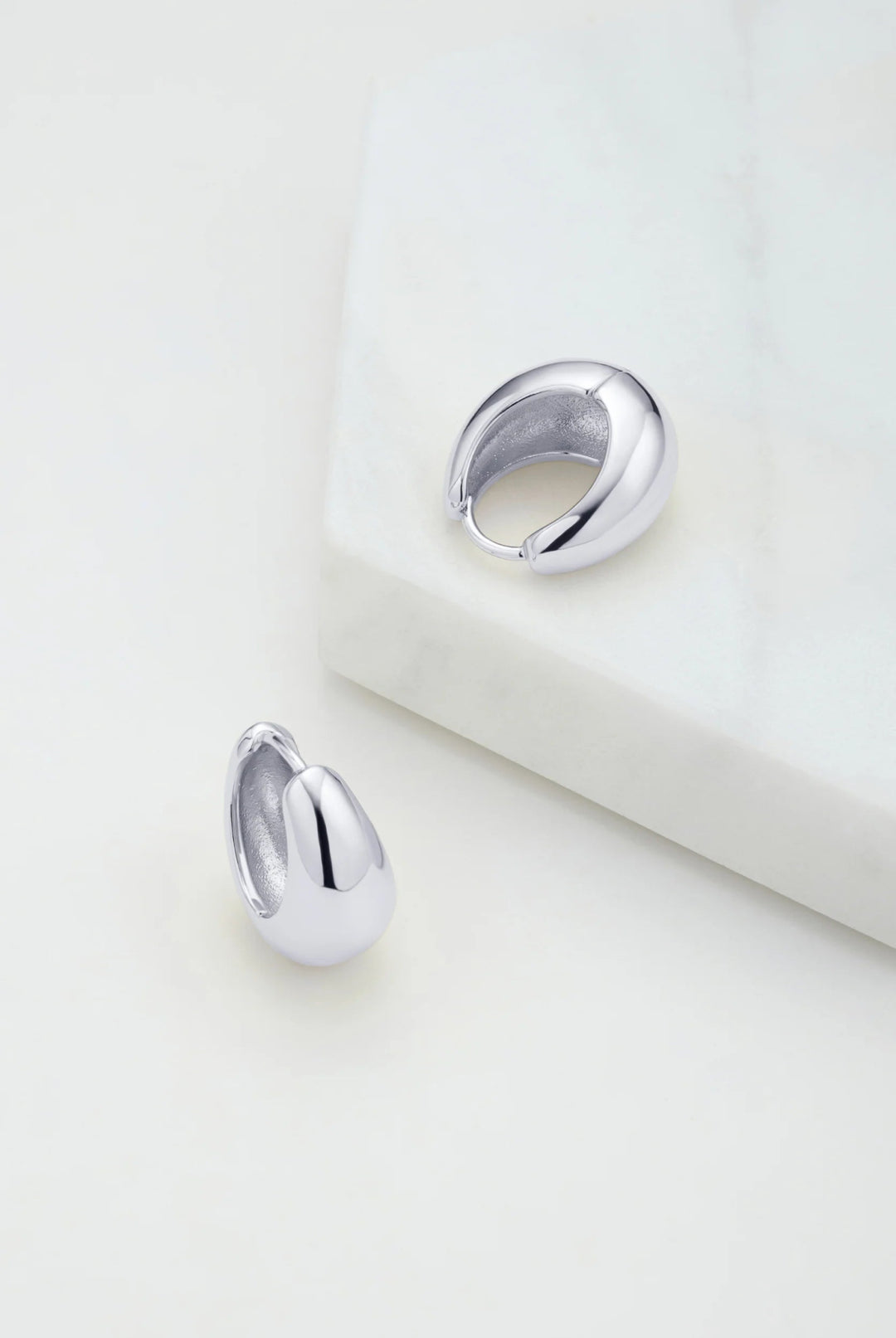Steph Hoop Earing Large Silver earing Zafino Jewellery