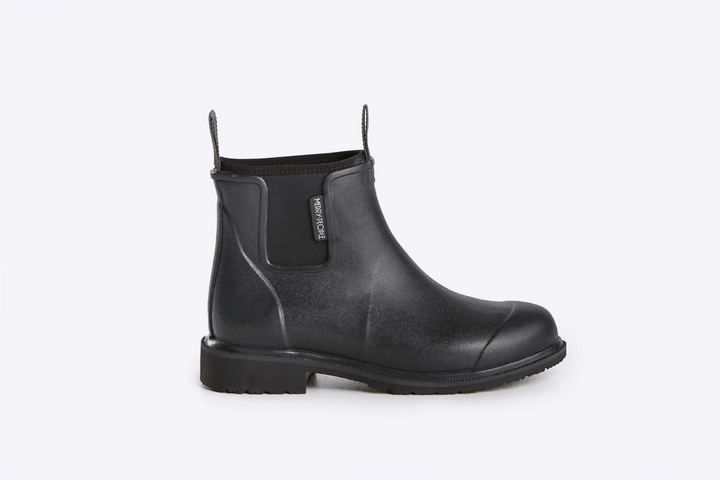 Bobbi Gumboot // Black / Black boots Merry People