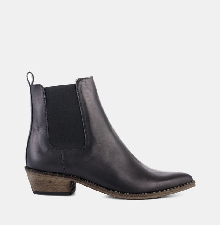 IvyLee Copenhagen Stella Black with Antique sole boots Ivylee Copenhagen
