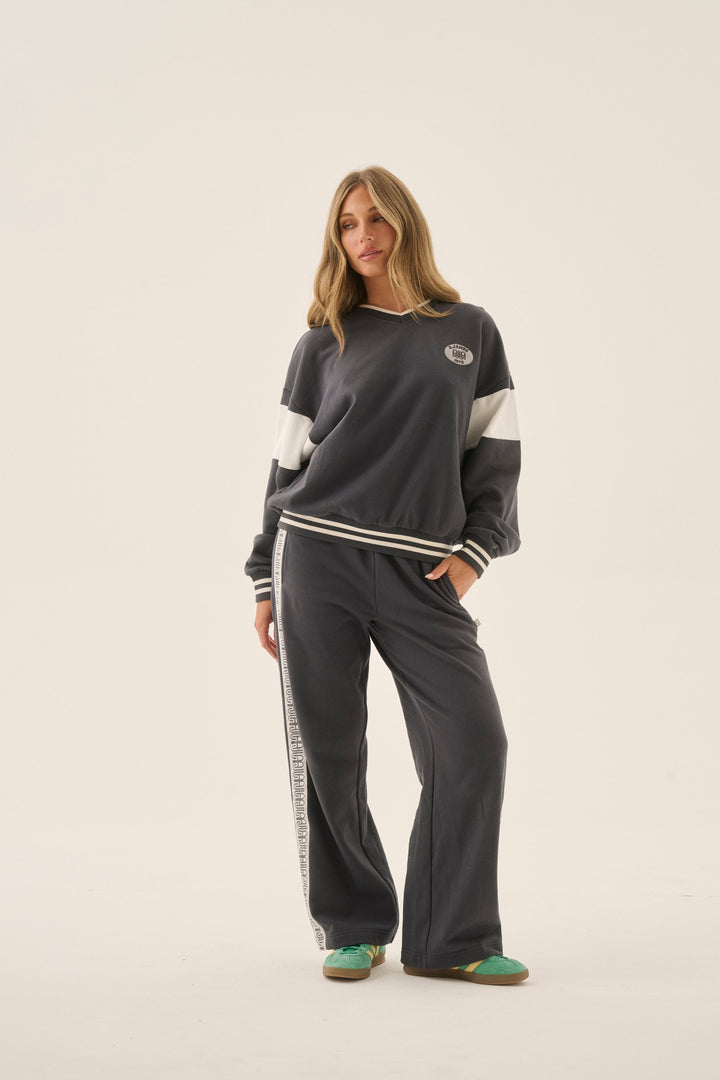 AJ Wide Leg Trackpant Washed Black