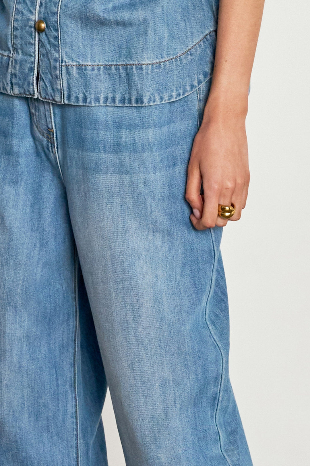 ascend pant - mid wash denim