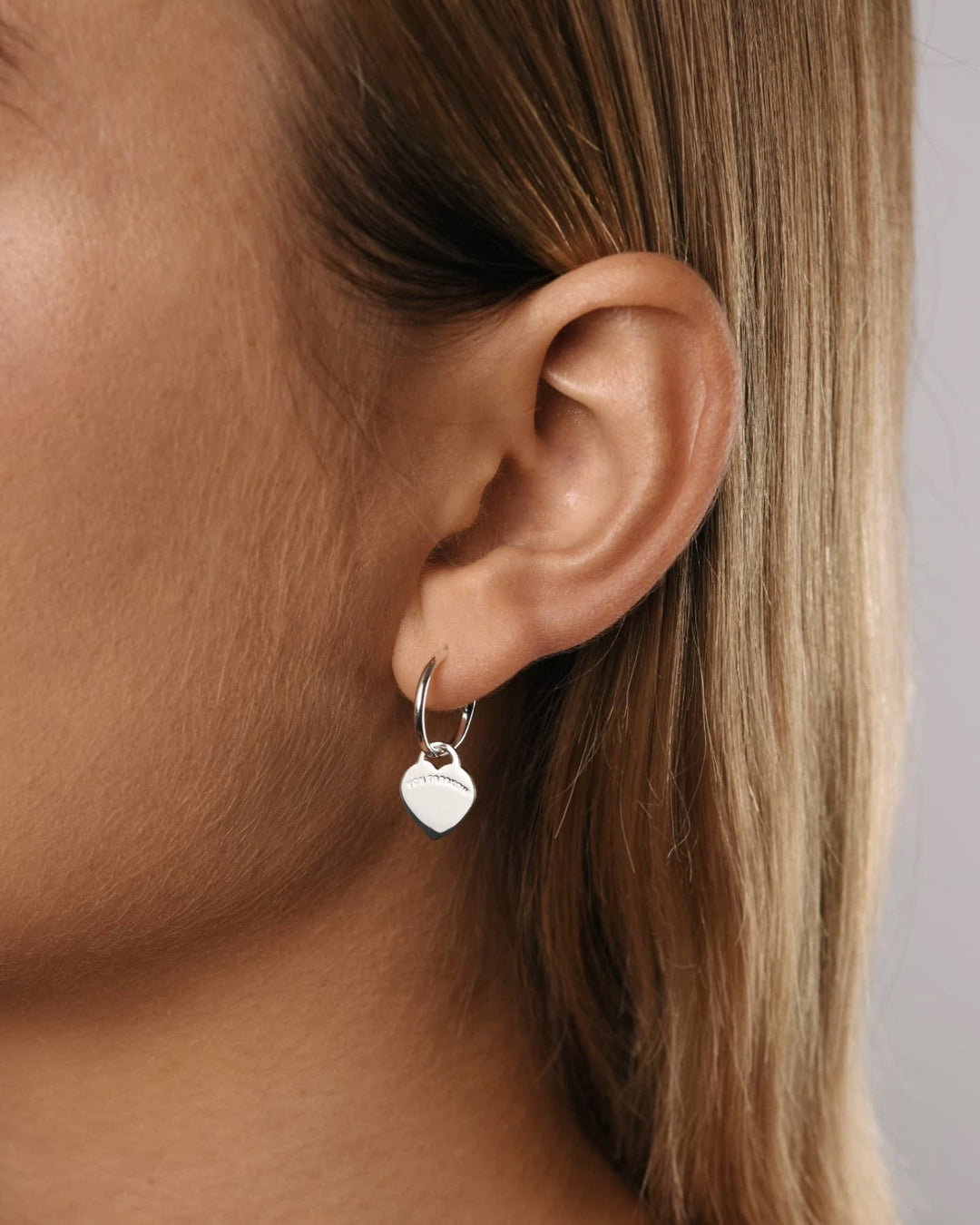 Fine open hoop studs with VT flat heart