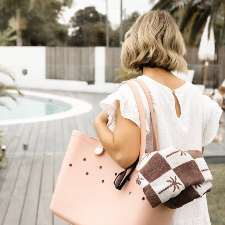 Maxi Tribe Bag in Seashell Pink Kove and Co