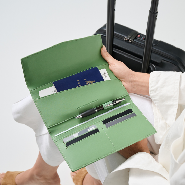 The Traveller 2.0 - Sage Wallet Fox and Leo