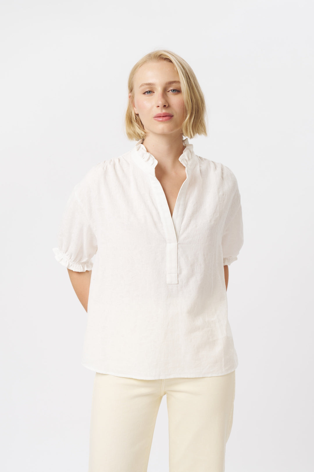 Amber Shirt - White w/White Flower Blouse Kireina