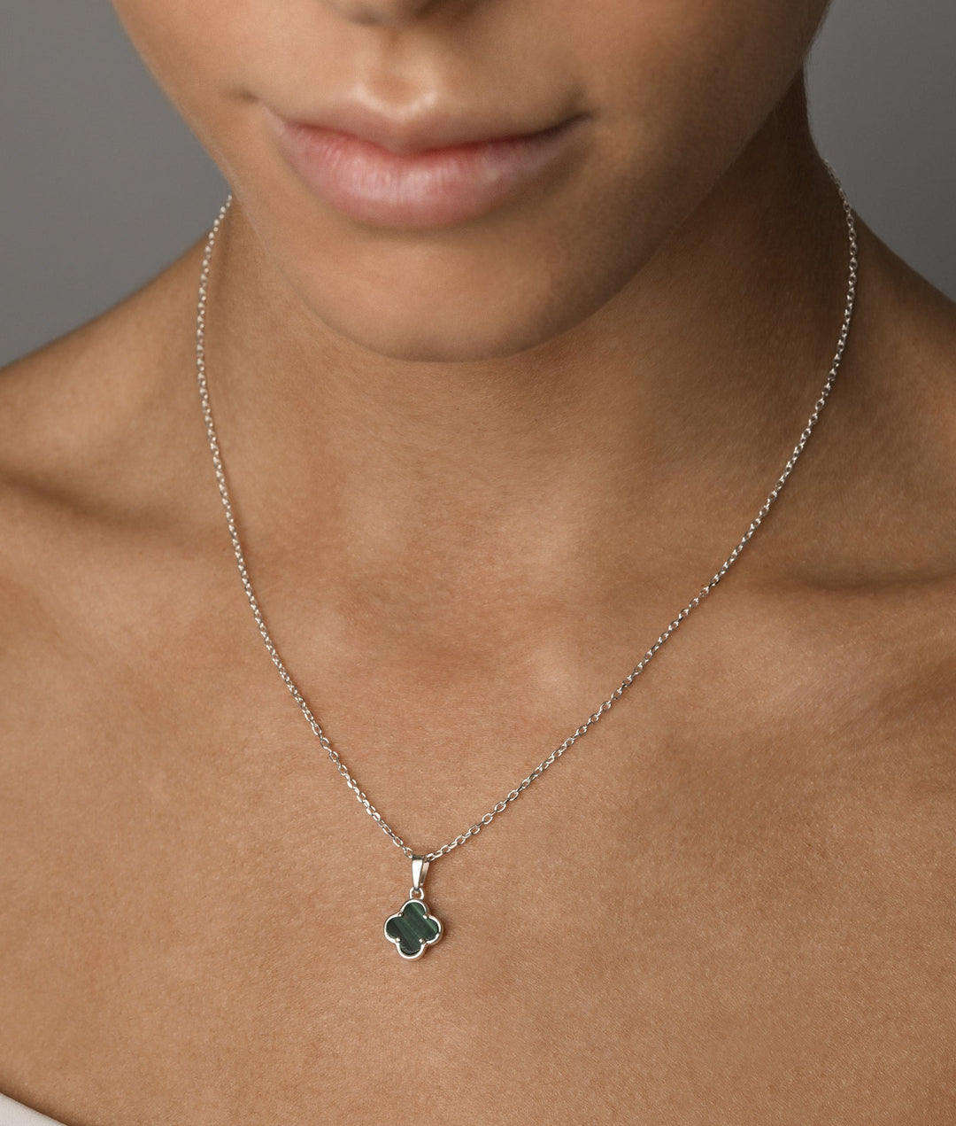 Malachite Clover Belcher Necklace Von Treskow