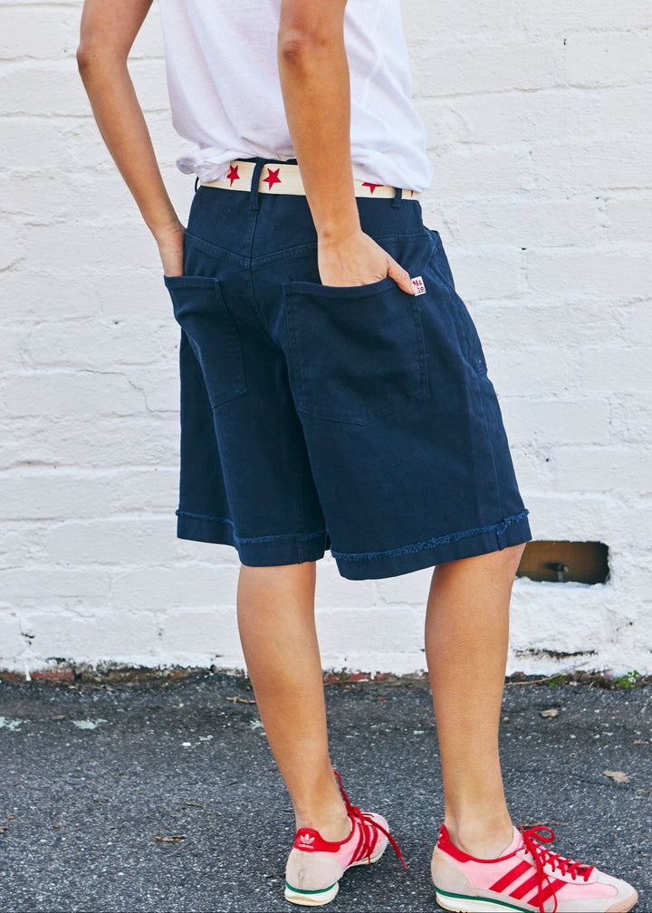 NEW WEEKEND STRETCH SHORT - NAVY hammill & Co