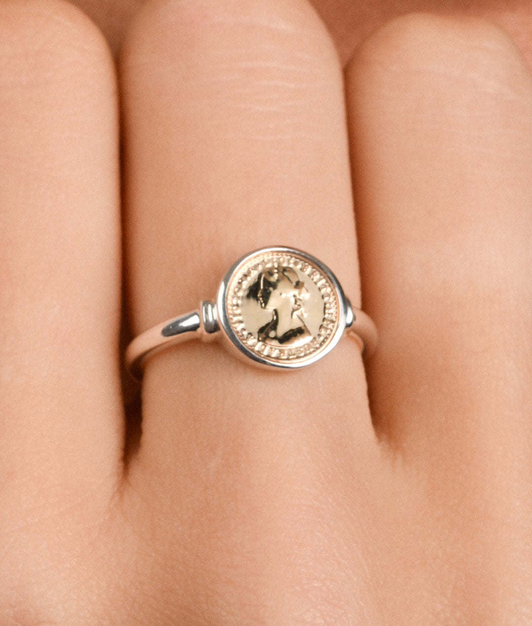 Micro Coin Ring Von Treskow