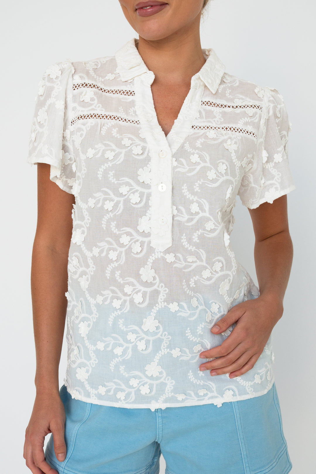 Valentina Shirt - White Kireina
