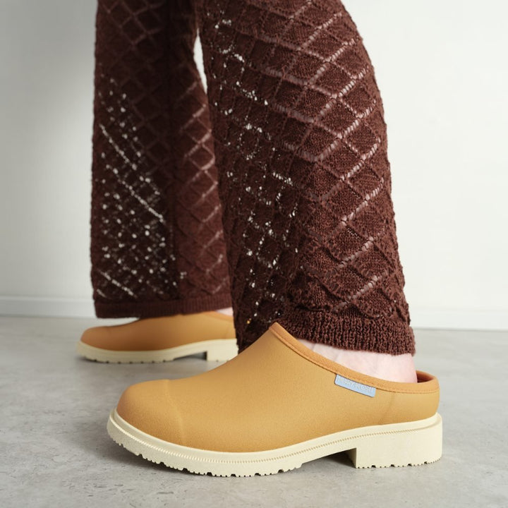 Billie Clog // Buttermilk - Stanleyandstone