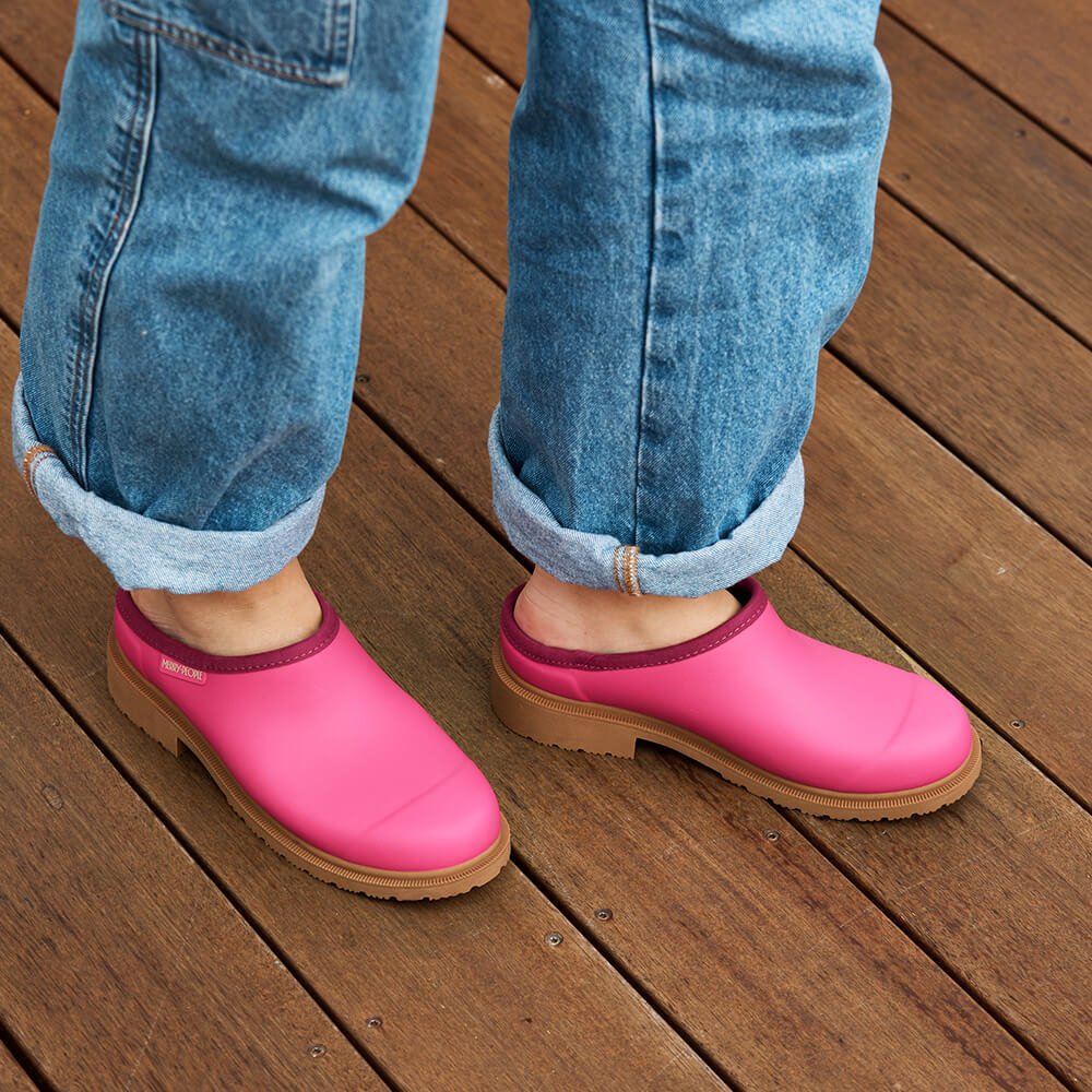 Billie Clog // Fuchsia Pink Gumboot Merry People