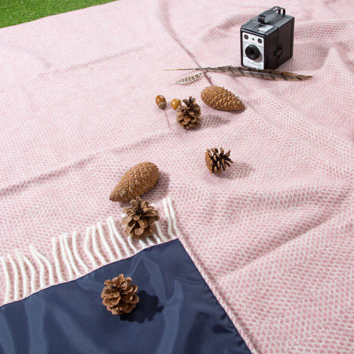 Pure New wool Picnic Blanket - Dusky Pink Blankets Heating and Plumbing London   