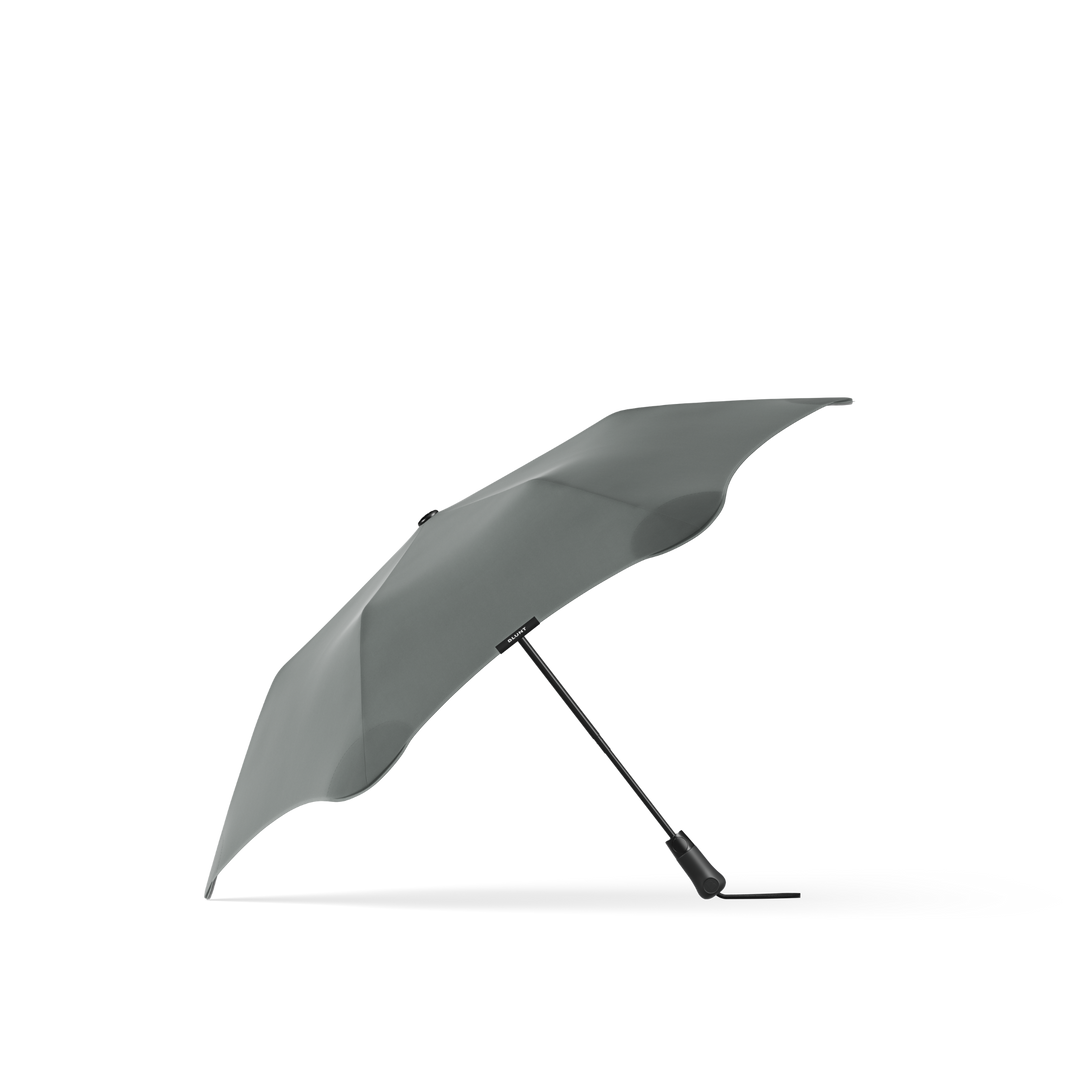 BLUNT Metro Compact Collapsible Travel Umbrella, 39-inch Canopy