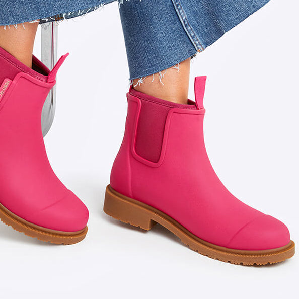 Bobbi Gumboot - Fuscia Pink Gumboot Merry People