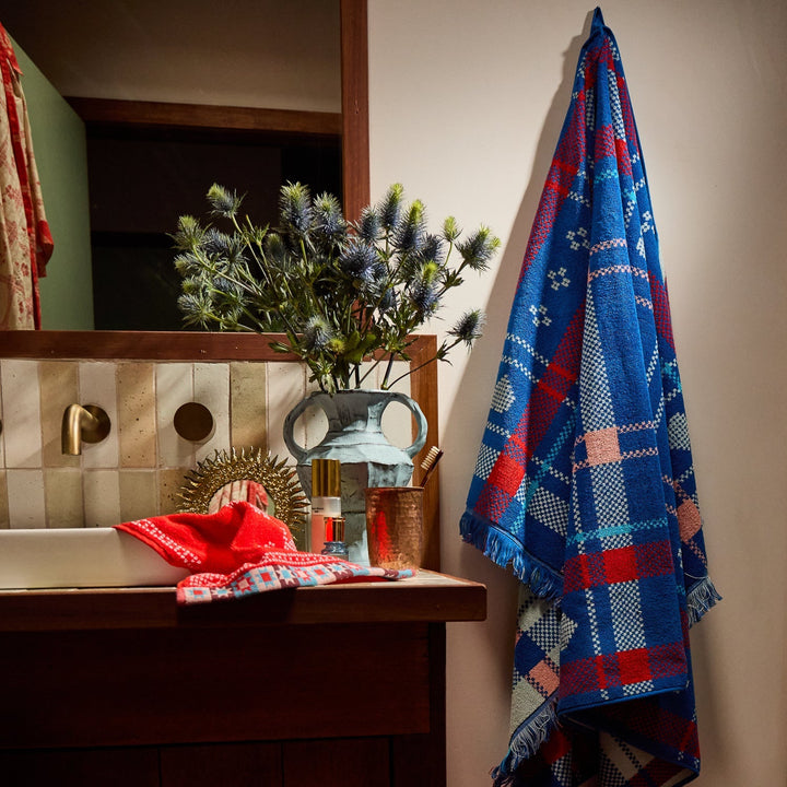 Bonny Hand Towel - Poppy towel Sage &amp; Clare