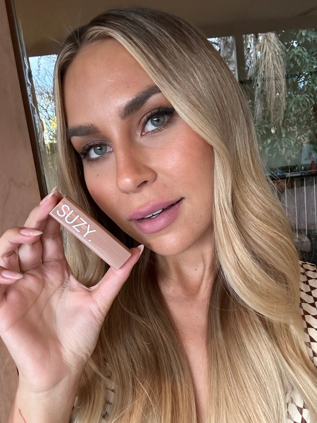 Cashmere (Matte) SUZY lipsticks