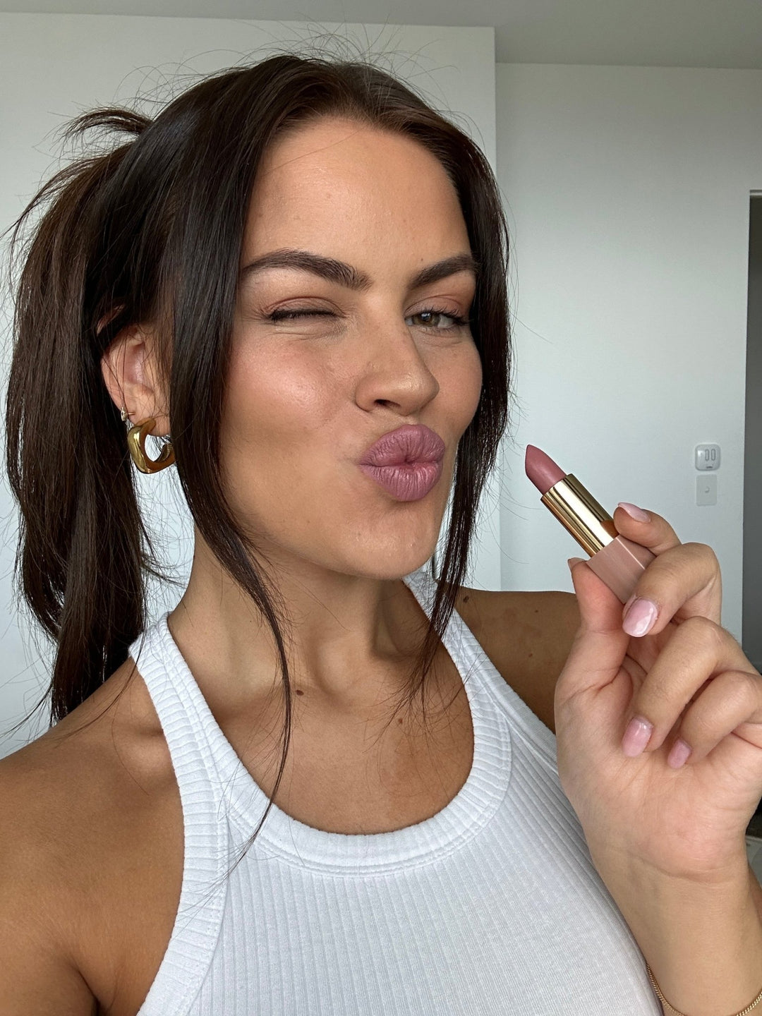 Cashmere (Matte) SUZY lipsticks