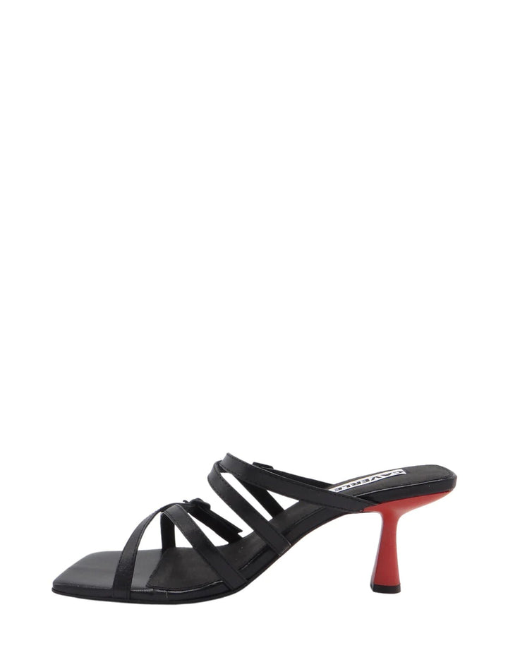 Caverley Munroe Heel - Black General Caverley - Australia