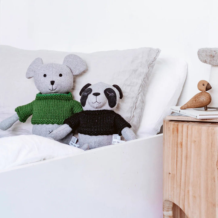 Cecil Panda And the Little dog Laughed