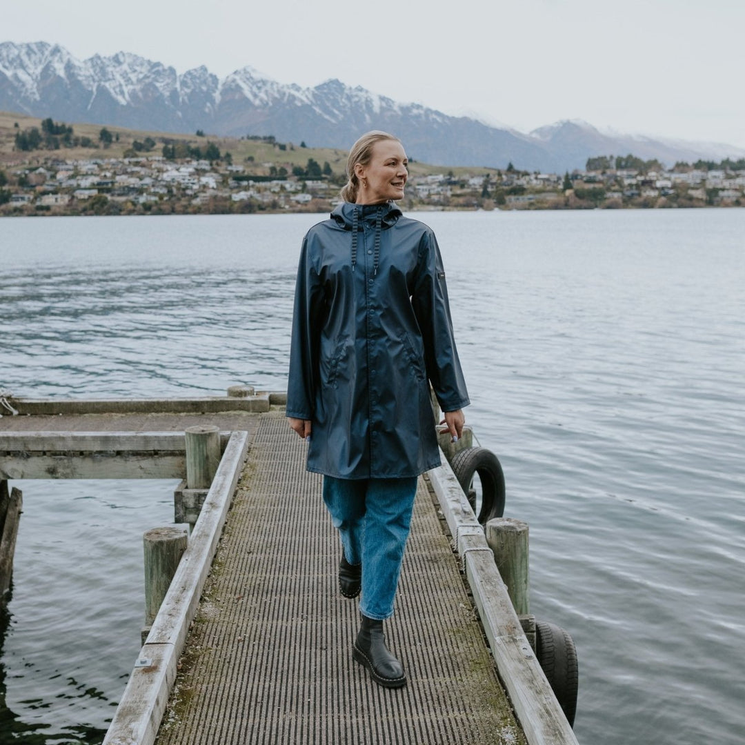 Charlie Raincoat - Metallic Blue Moke Apparel