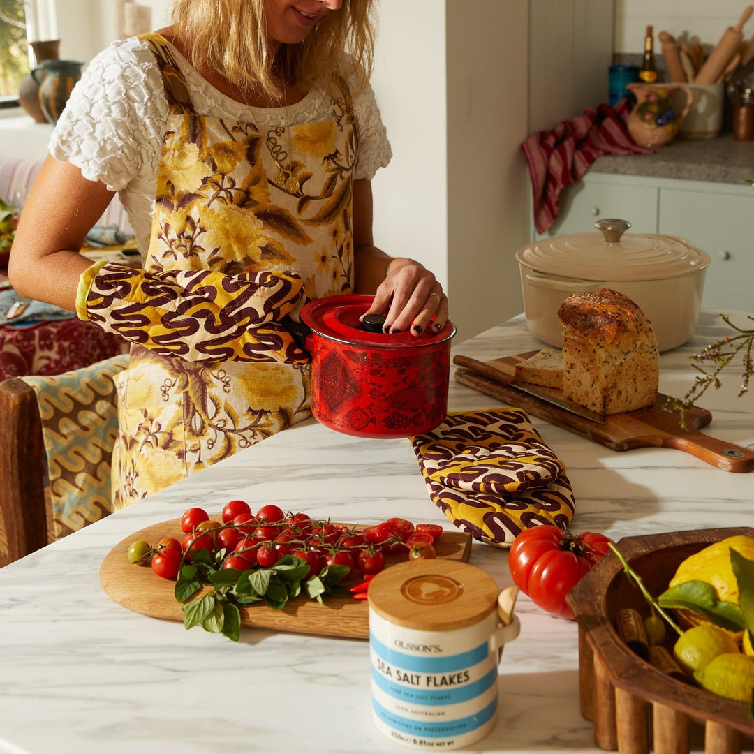 Clementine Linen Apron home Sage & Clare