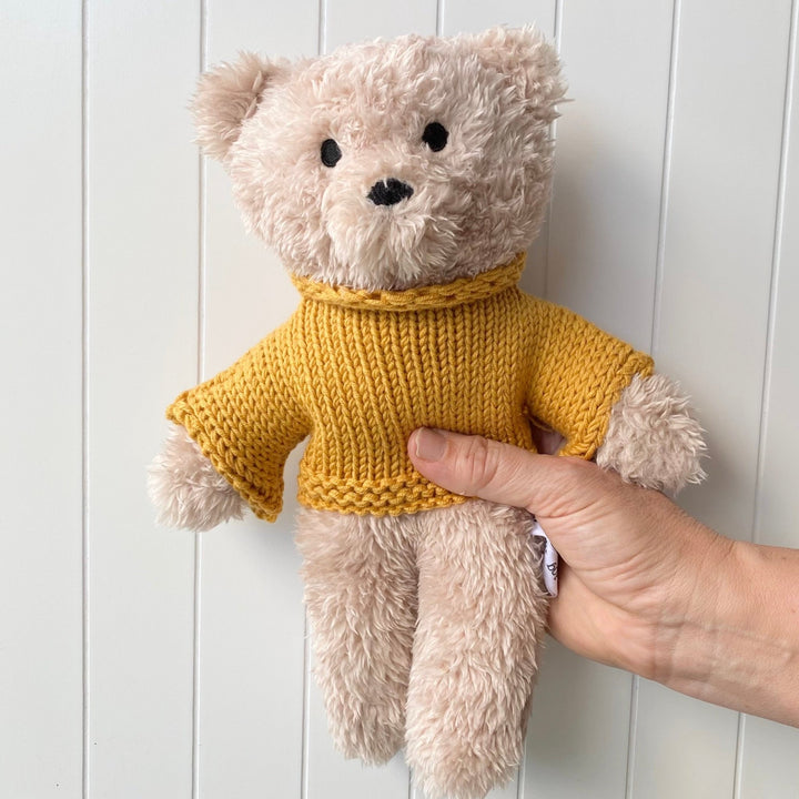 dulcie bear - mini - Stanleyandstone
