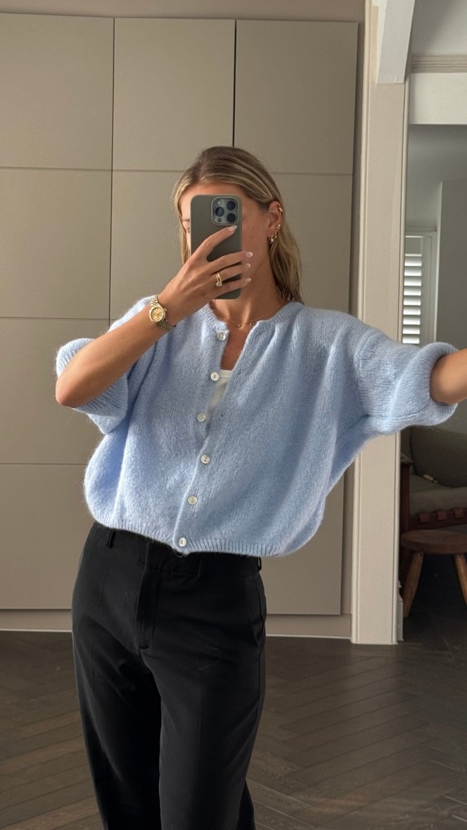 Emme Cardigan - Sky Charli
