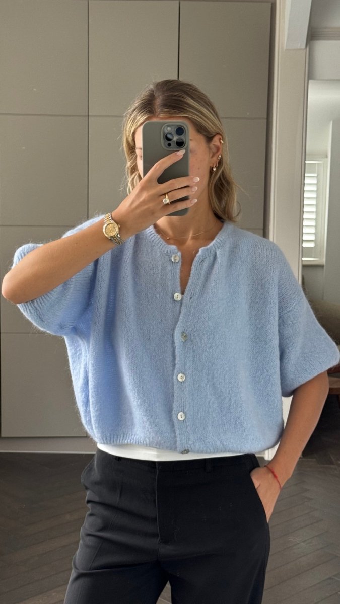 Emme Cardigan - Sky Charli