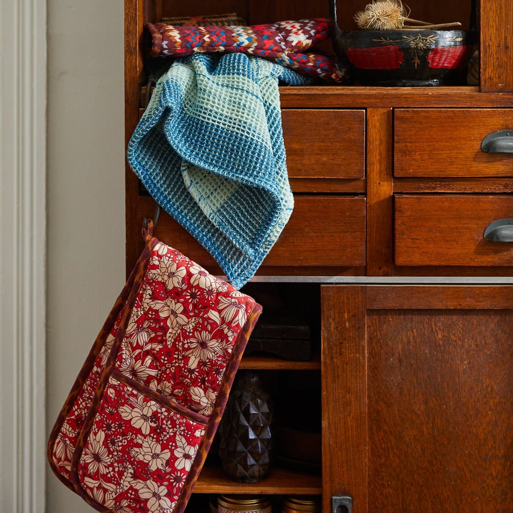Evette Double Oven Mitt home Sage & Clare