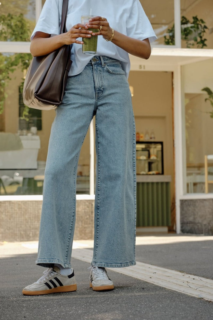 Evie Wide Leg Jean - Washed Black Jean Ceres Life