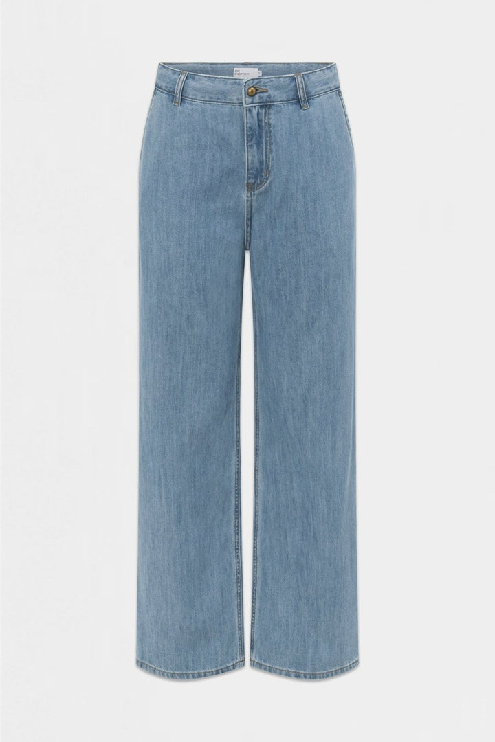 flint jean - light washed denim - Stanleyandstone
