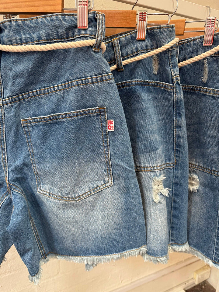 FRAYED DENIM CARPENTER SHORT - STONEWASH Shorts hammill & Co