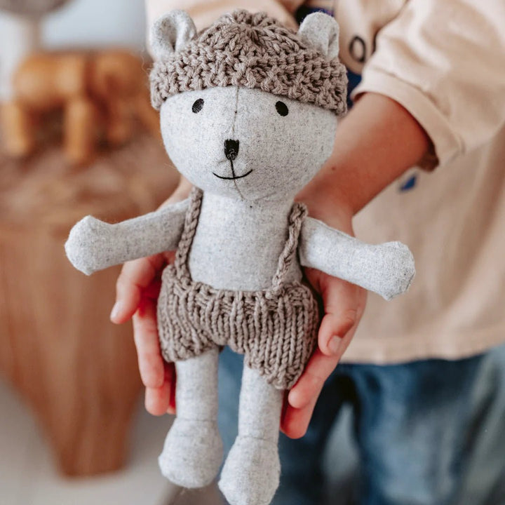 george the bear And the Little dog Laughed