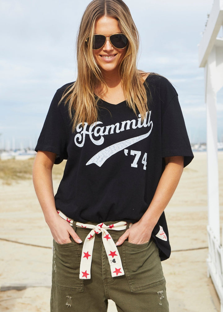 HAMMILL '74 LOGO V-NECK TEE - BLACK Tee shirt hammill & Co