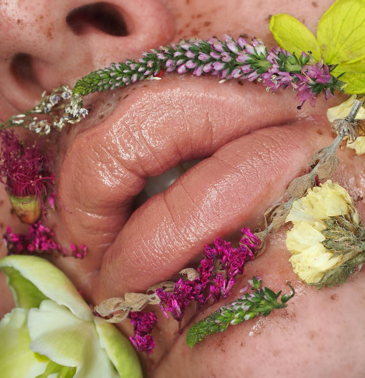 Honey (Satin) SUZY lipsticks