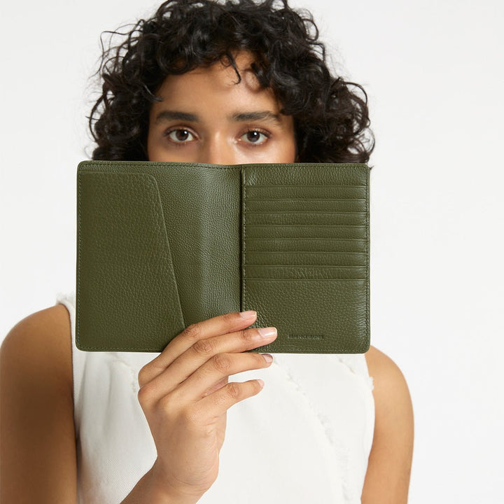 In Transit Passport Wallet - Khaki - Stanleyandstone