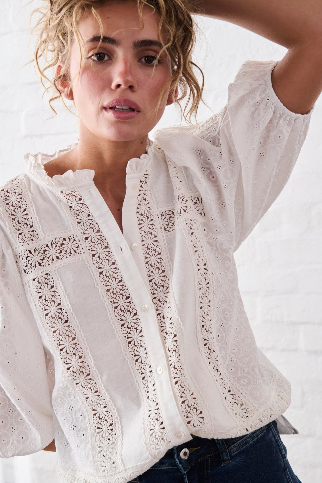 Isabella Shirt - White Blouse Kireina