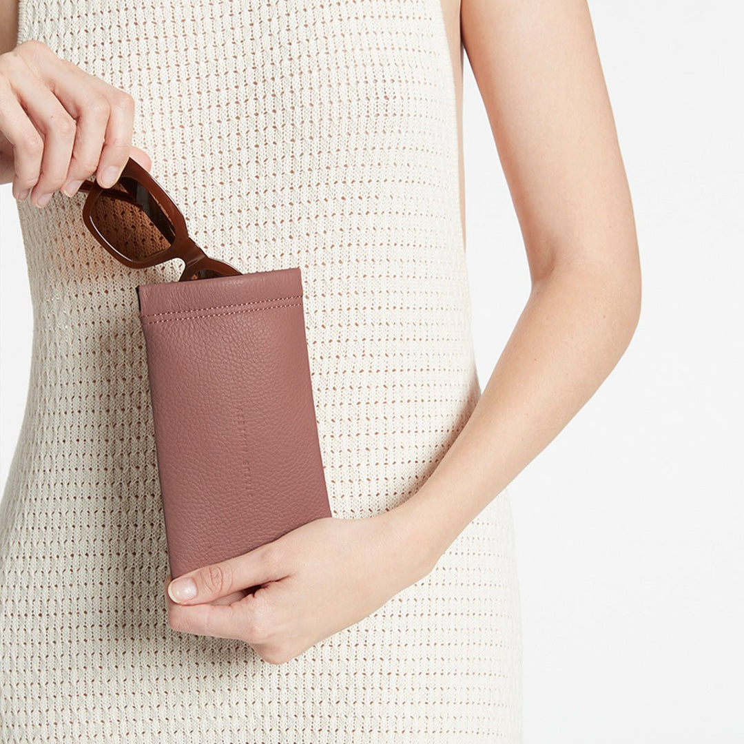 Keepsake Sunglasses Case - Dusty Rose - Stanleyandstone