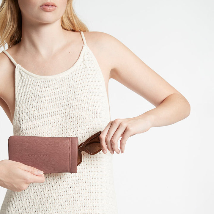 Keepsake Sunglasses Case - Dusty Rose - Stanleyandstone