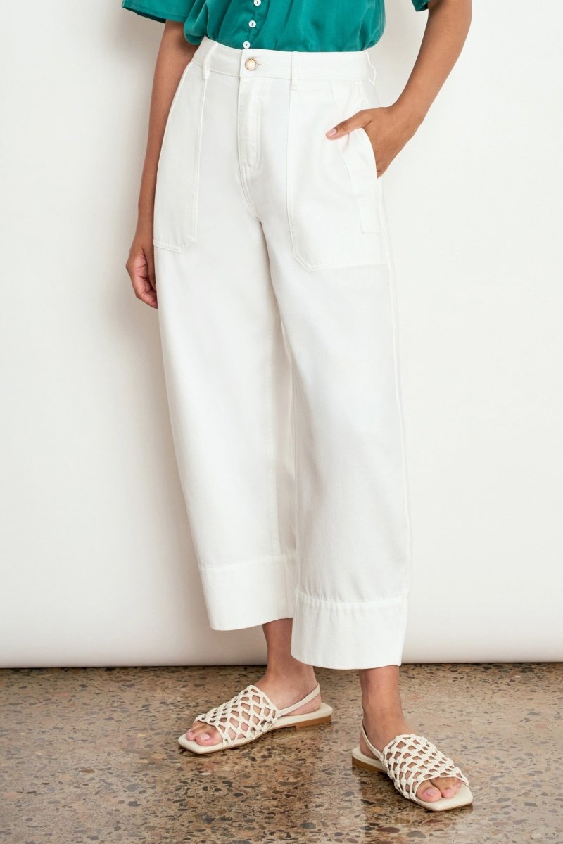 ledger jean - elm Jean Zoe Kratzmann
