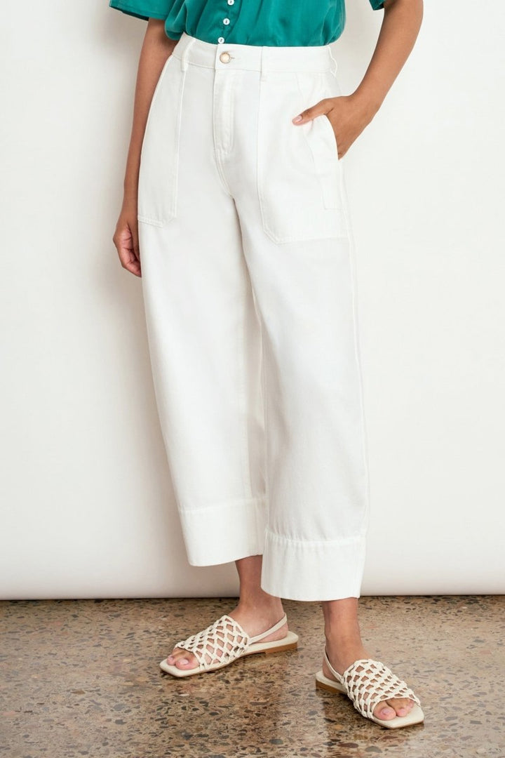 ledger jean - elm Jean Zoe Kratzmann