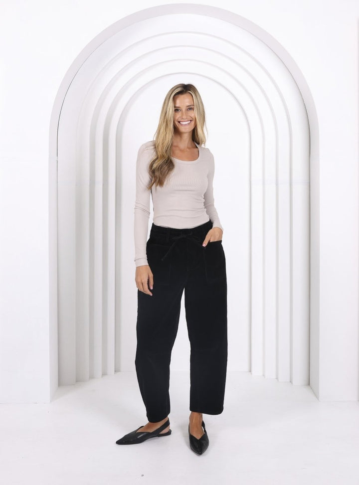 Leo Barrel Jeans Corduroy - Jet Black Jean Monaco Jeans