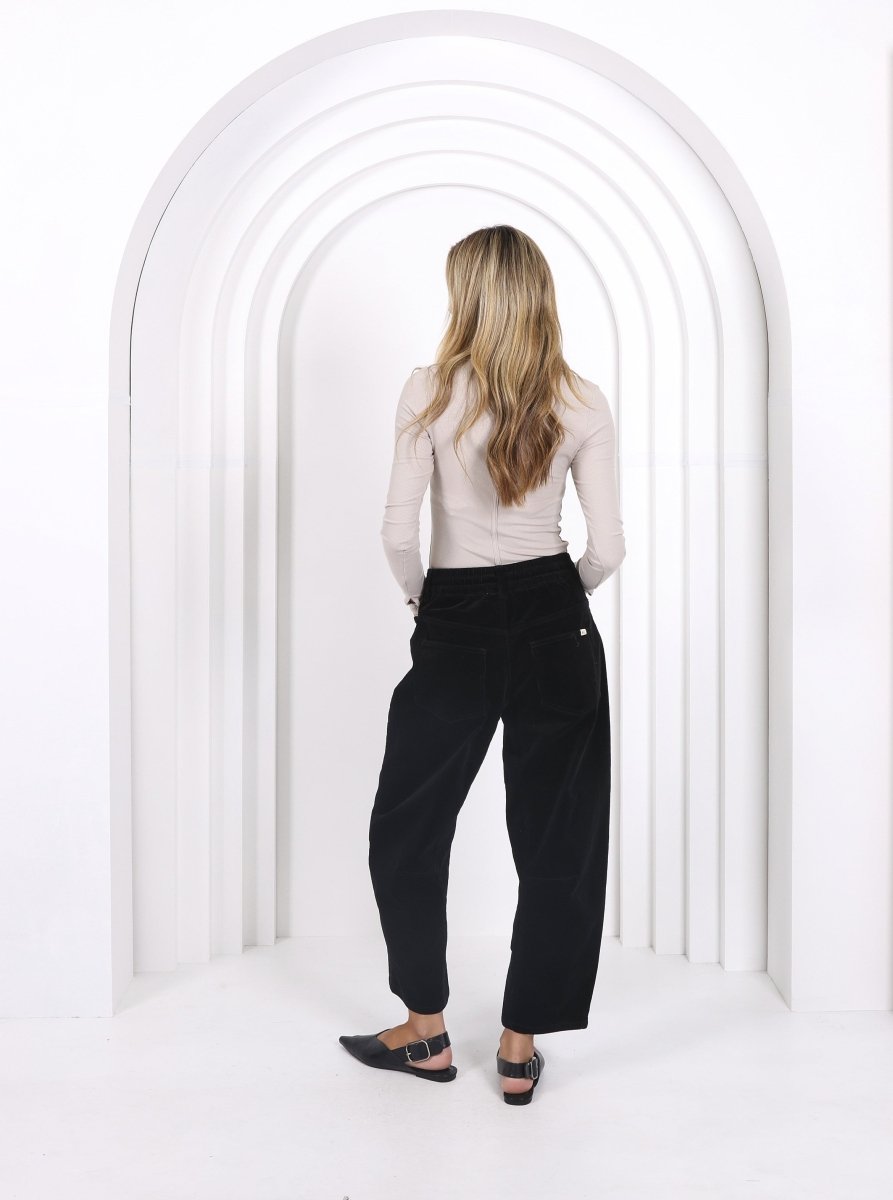 Leo Barrel Jeans Corduroy - Jet Black Jean Monaco Jeans