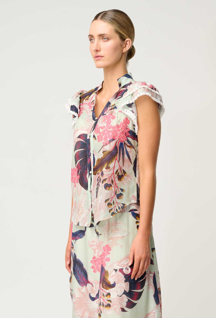 Luma Cotton Silk Flutter Sleeve Top in Oasis Flora - Stanleyandstone