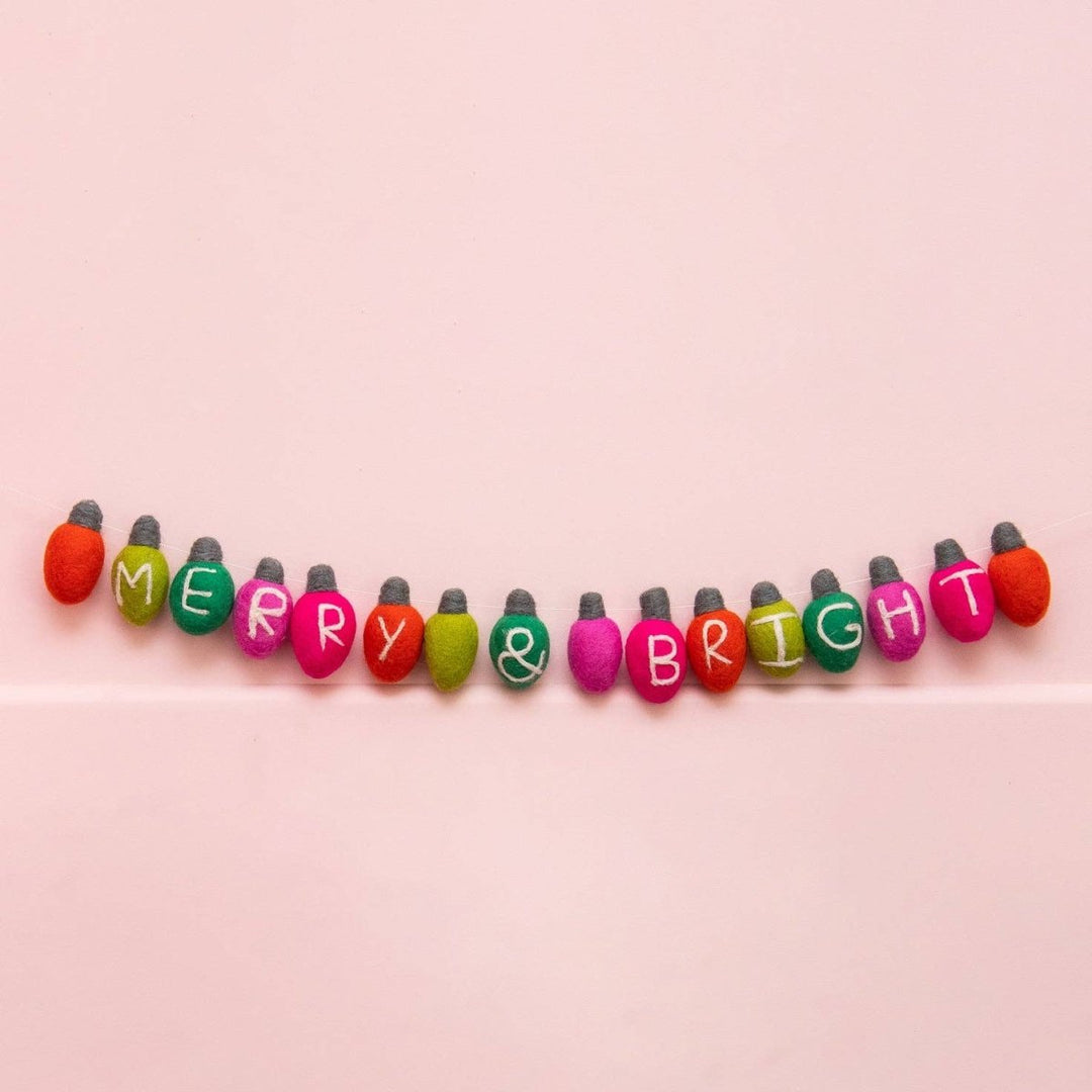 Merry & Bright Light Bulb Garland Christmas Oh It's Perfect