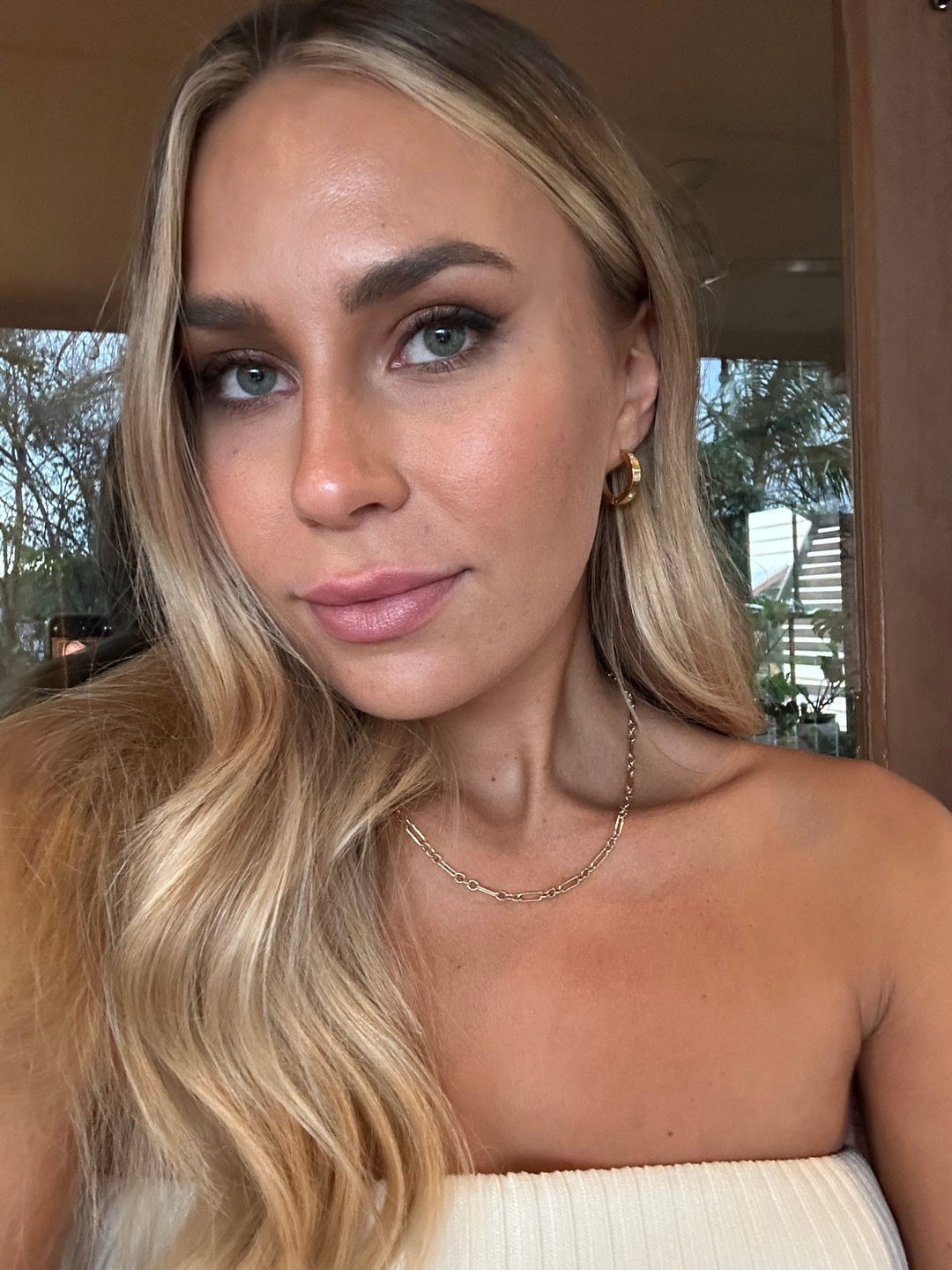 Miss Chloe TOFFEE (Satin) SUZY lipsticks