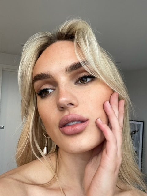 Miss Leah BABY COCOA (Matte) SUZY lipsticks