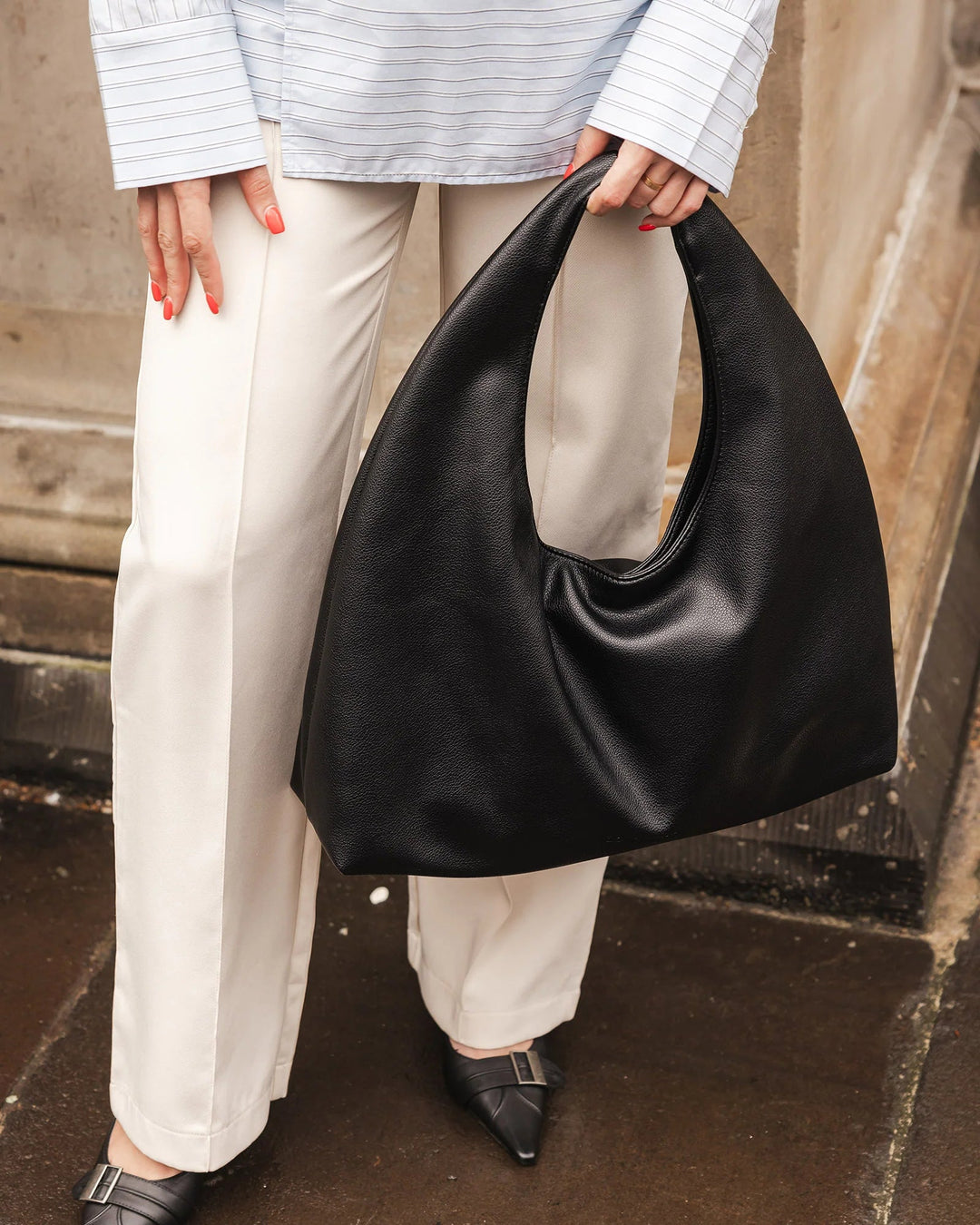 Monaco Shoulder Bag - Black Handbag Louenhide